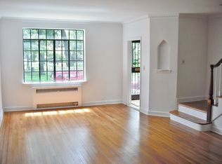 182 Burns St, Forest Hills, NY 11375