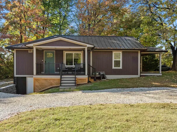 2415 W Fountain Dr, Bloomington, IN 47404