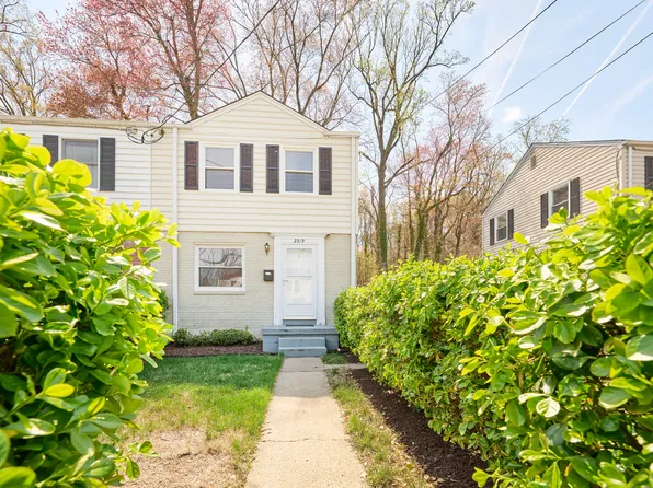 2319 Riverview Ter, Alexandria, VA 22303