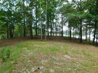 183 Lake Breeze Trl, Six Mile, SC 29682