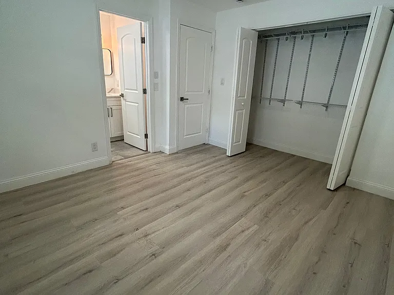 636 Lake Palms Dr #B — Photo 18