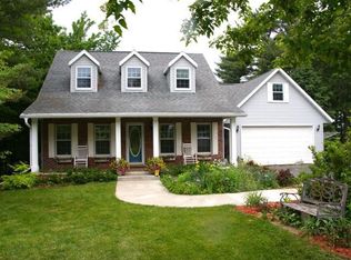 S1357 E Redstone Dr, La Valle, WI 53941