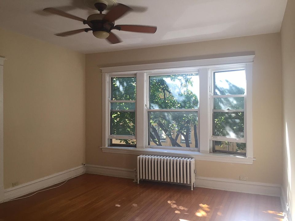 1st image of 3607 N Seeley Ave #3