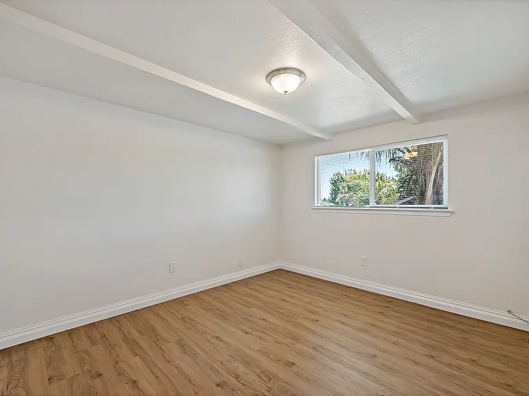 324 S 4th St #326 — Photo 20