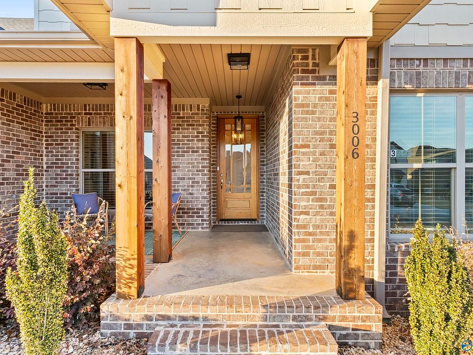 1st image of 3006 Lisa Ln