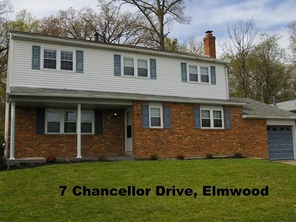 7 Chancellor Dr, Newark, DE 19713