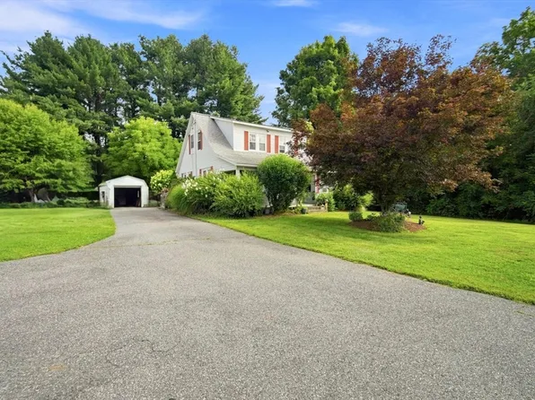 373 College Hwy, Southwick, MA 01077
