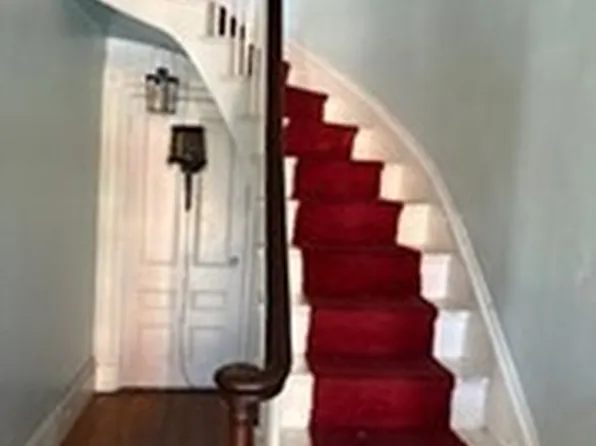 31 North St, Plymouth, MA 02360