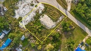 4th image of 5476 Easy St