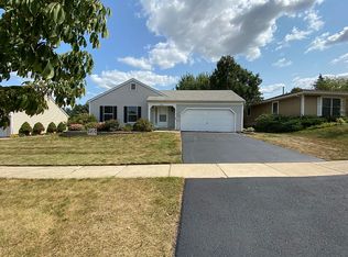 1470 S Tyler Rd, Saint Charles, IL 60174