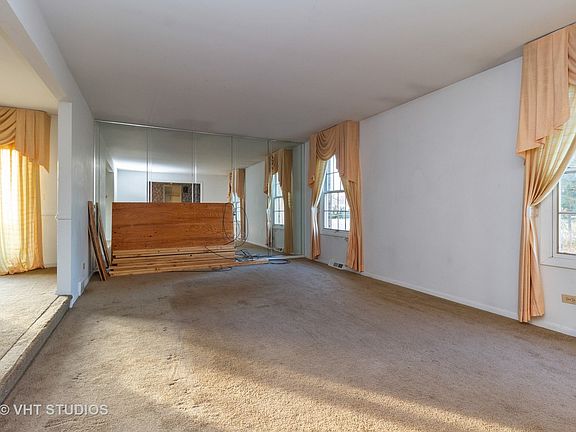 4th image of 6107 W 129th Pl