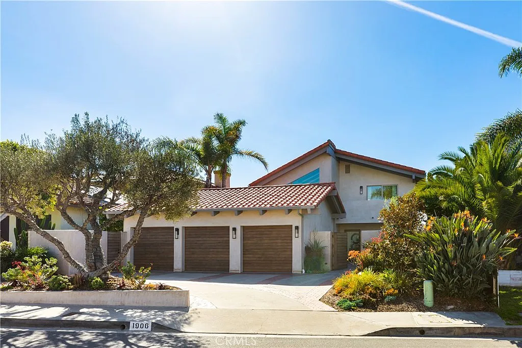 4 bed, 4.5 bath, 3989 sqft, $35,000 — Photo 2
