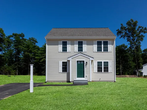 8 Bumblebee Dr, Plymouth, MA 02360