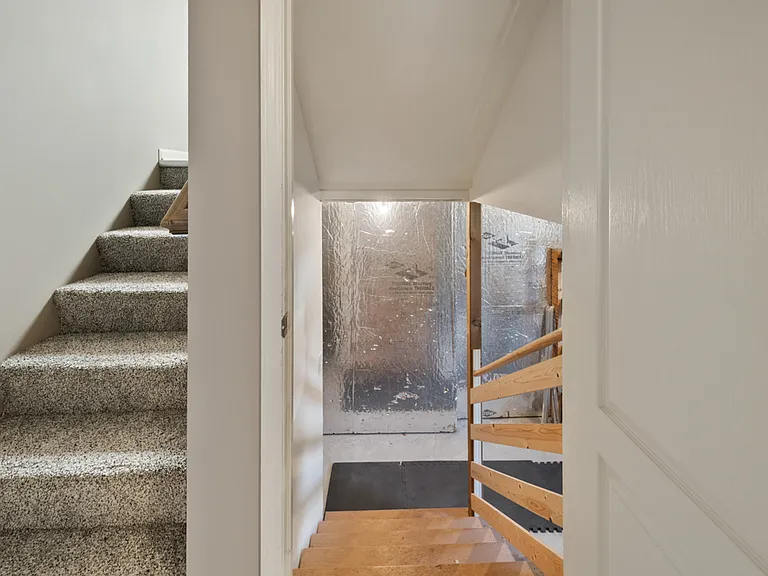 6107 S 190th Ter — Photo 40