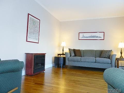 4th image of 66 1st St