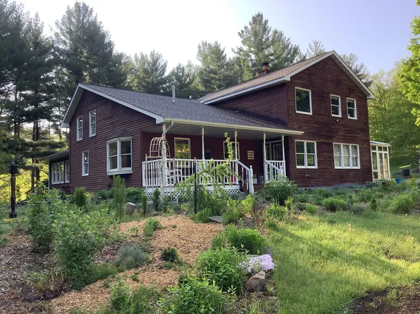 W8625 830th Ave, River Falls, WI 54022