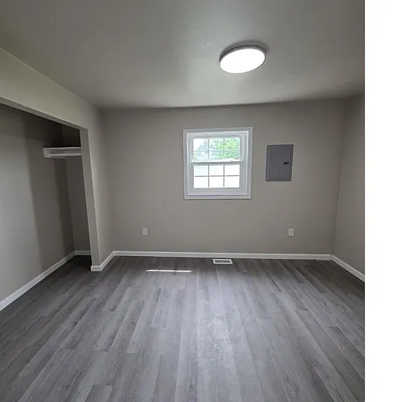 1155 Pinewood Ave — Photo 8