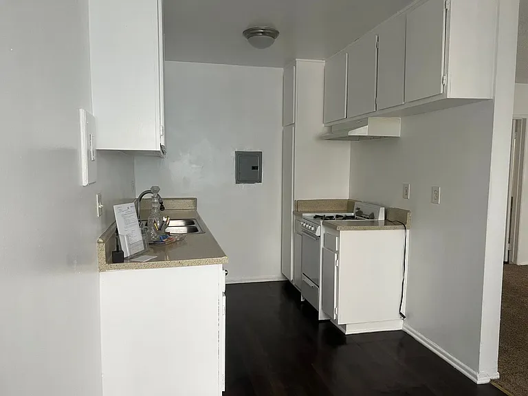 15537 Nordhoff St — Photo 20