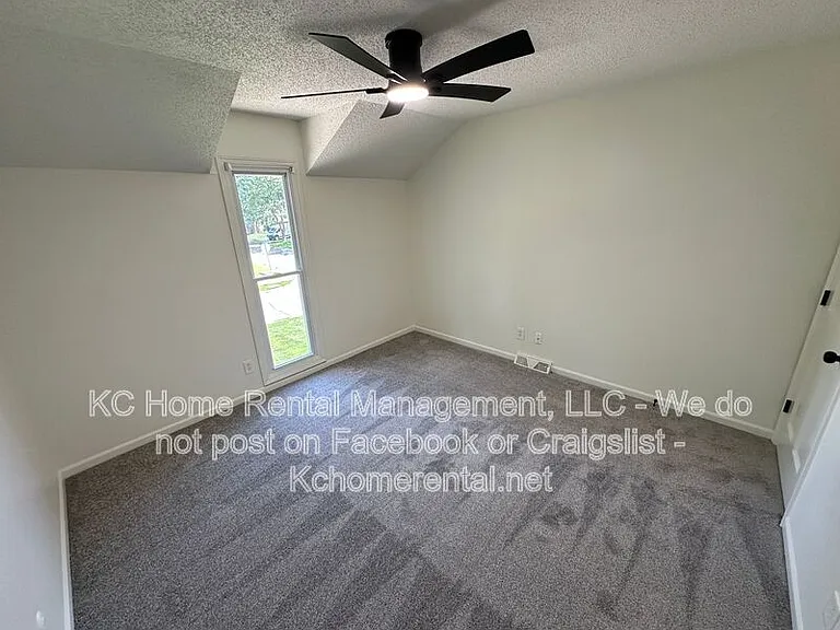 3870 SW Harbor Dr — Photo 29