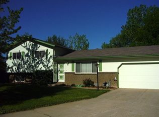 2924 Berkeley Cir, Fort Collins, CO 80521