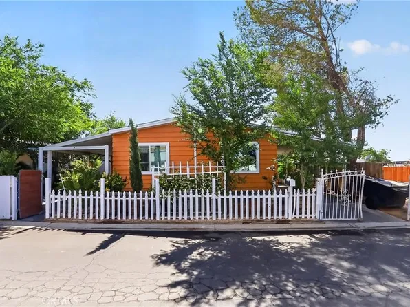 3300 15th St W Space 64, Rosamond, CA 93560