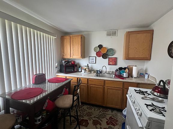 5th image of 3474 Western Ave #A