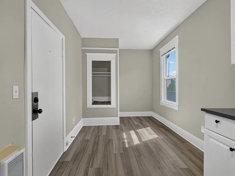 6020 NE Glisan St — Photo 13