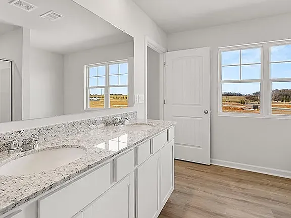 210 Deerberry Dr — Photo 10