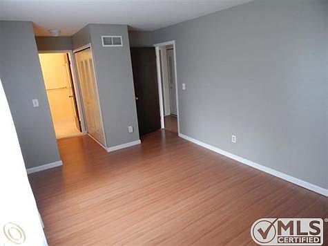 14231 Ivanhoe Dr Sterling Height