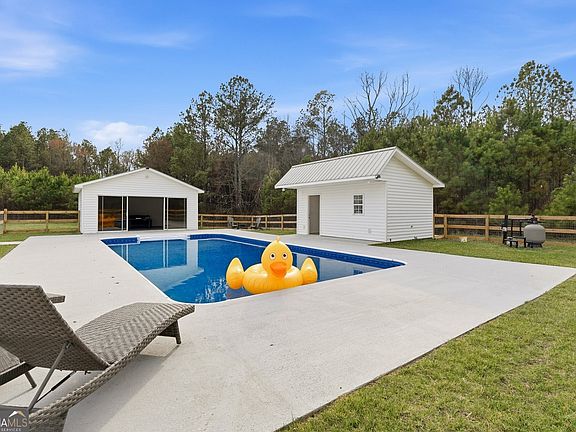 4th image of 4015 Maple Grove Church Rd