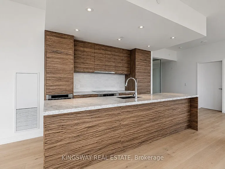 488 SW University Ave #5210 — Photo 3
