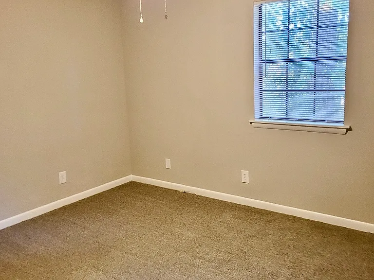 818 Willowgate Cir #A — Photo 5