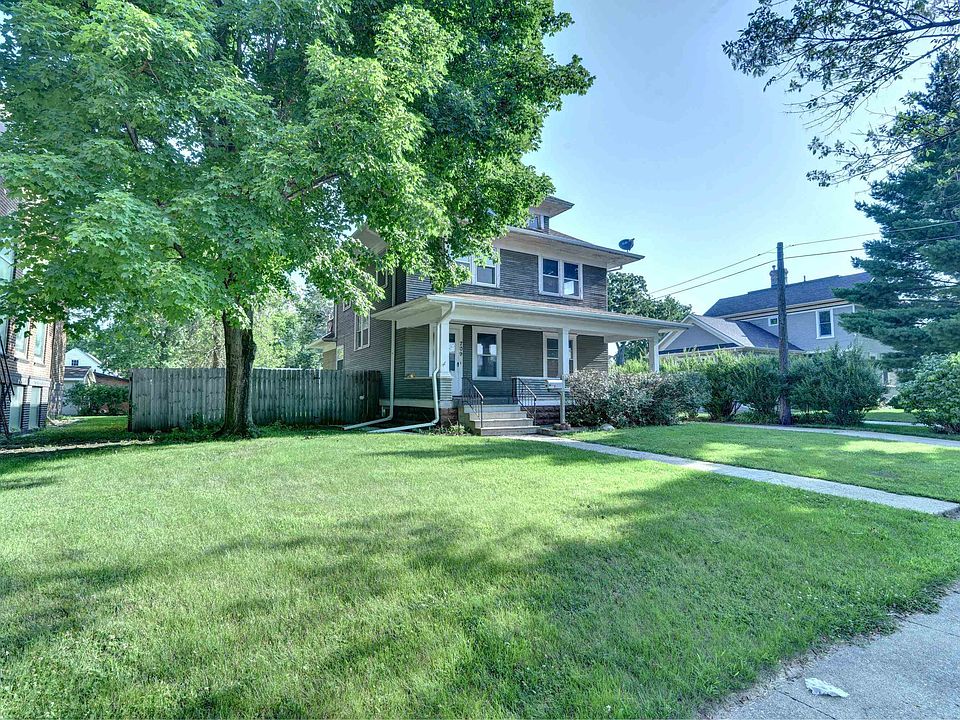 1st image of 709 2nd Ave N