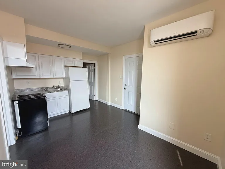 64 W Antietam St #12 — Photo 6