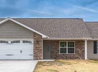 1002 Columbine Lea, Sevierville, TN 37862