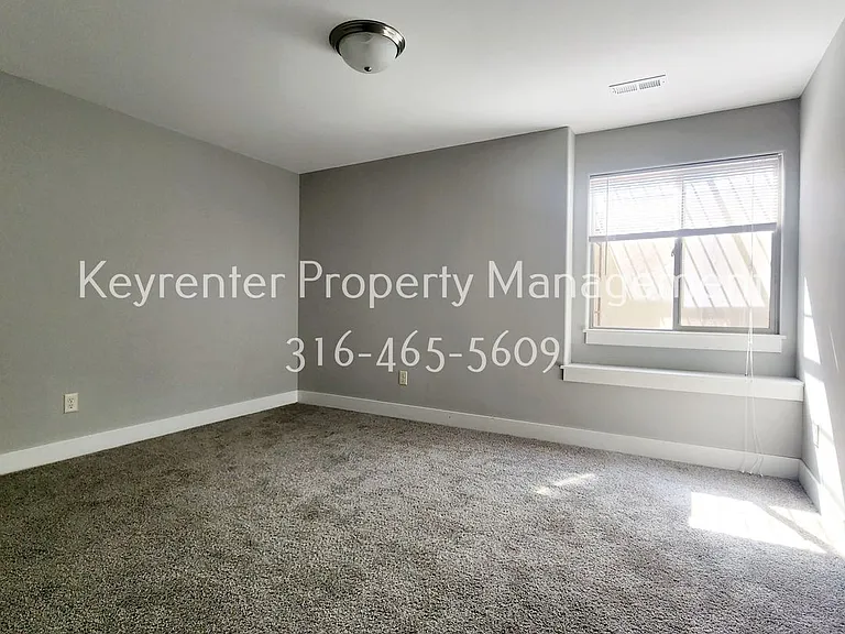 12804 E Timber Lake Rd — Photo 16