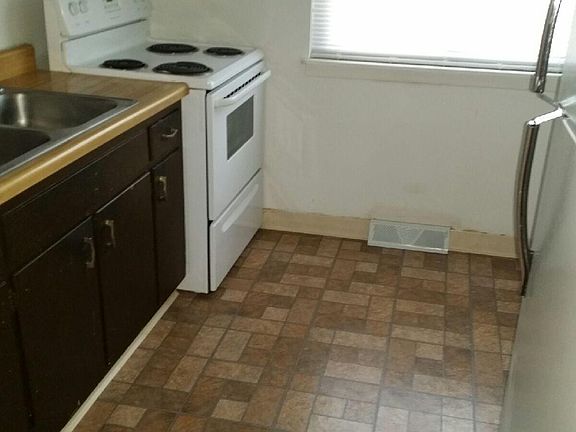 2nd image of 2473 Warren Pkwy APT 6