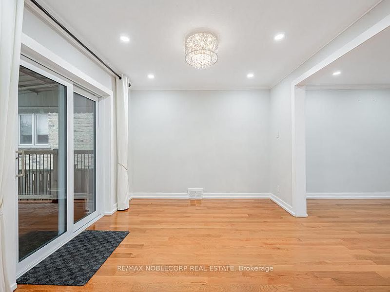 Toronto House for rent - 3 Bedrooms — photo 25