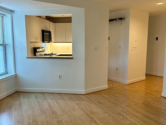 2nd image of 2 Chestnut St APT 22