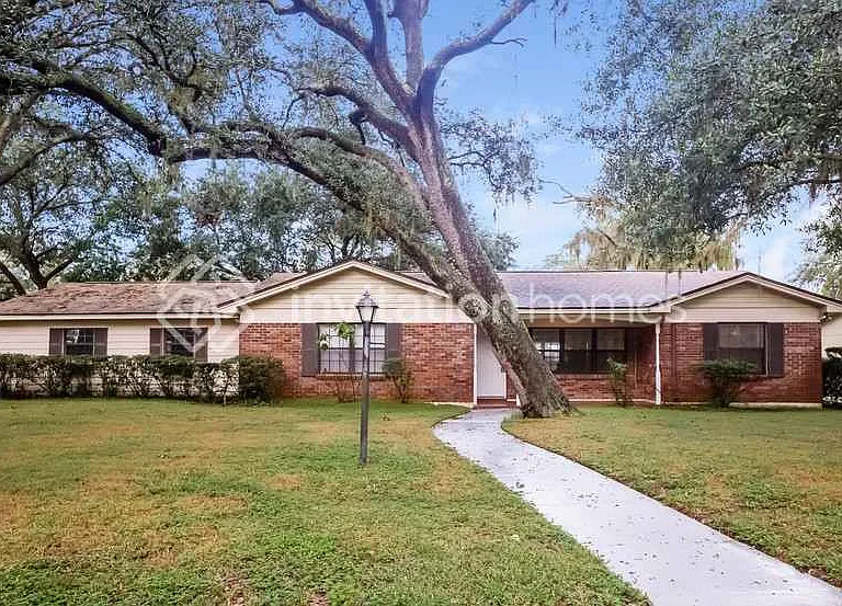 506 E Hilda Dr — Photo 1