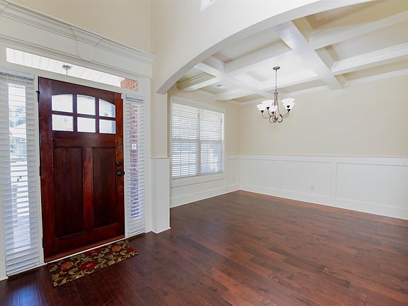 2nd image of 302 Morgan Ranch Cir