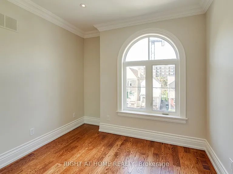 109 Banff Rd — Photo 31