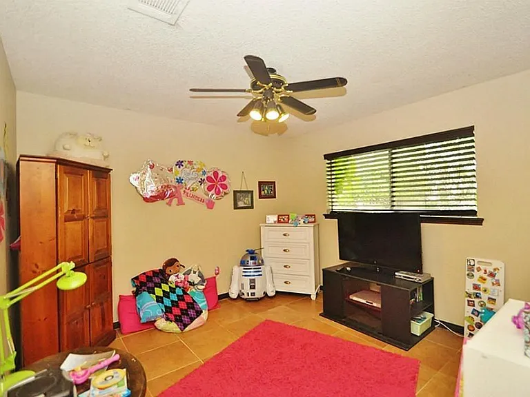 711 Enchanted Trail Dr — Photo 7