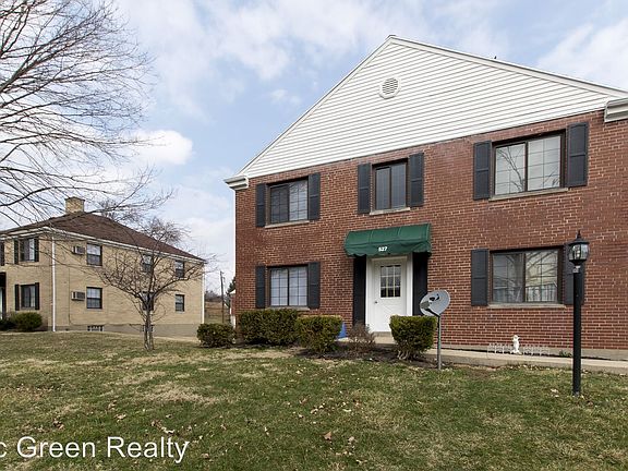 2nd image of 527 Wiltshire Blvd APT C