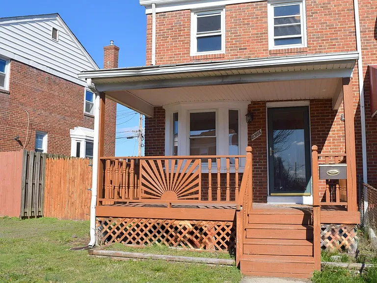 Kavanagh Rd — Photo 1