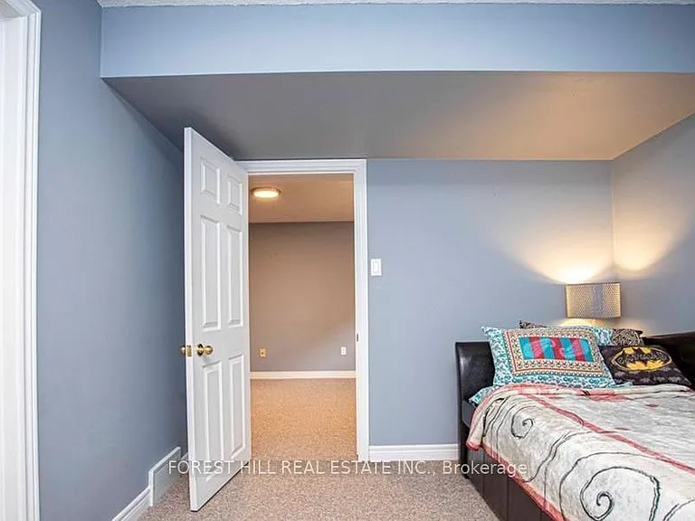1478 Adelaide St N #23 — Photo 25