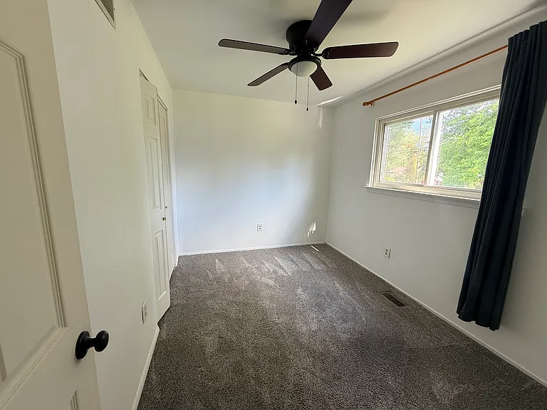 1836 Heatherridge St — Photo 7