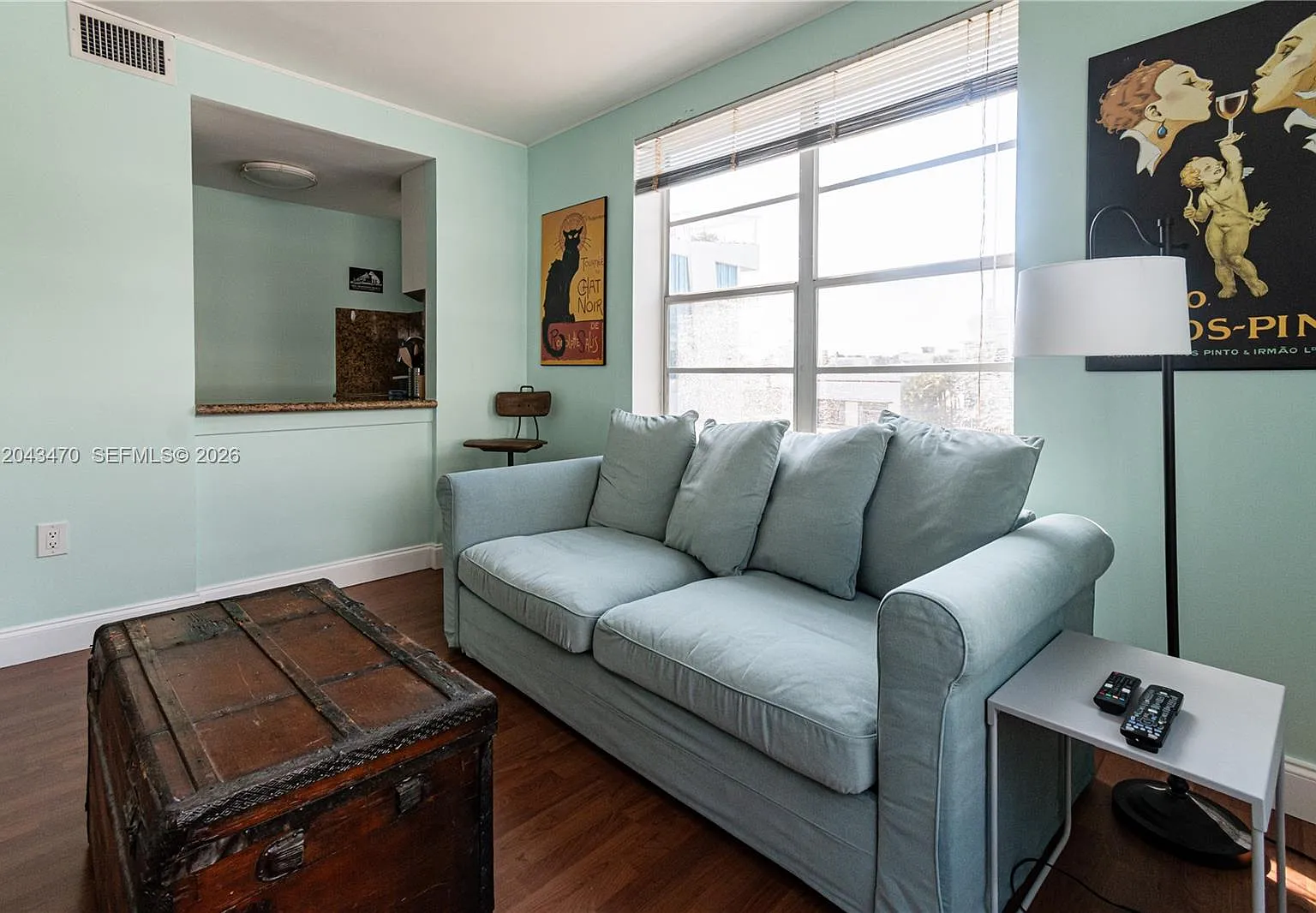 The Drake Condo — Photo 2