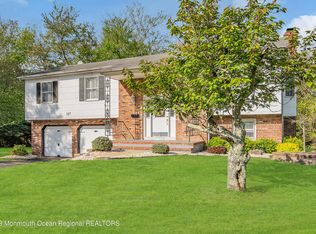 107 Old Bridge Dr, Howell, NJ 07731