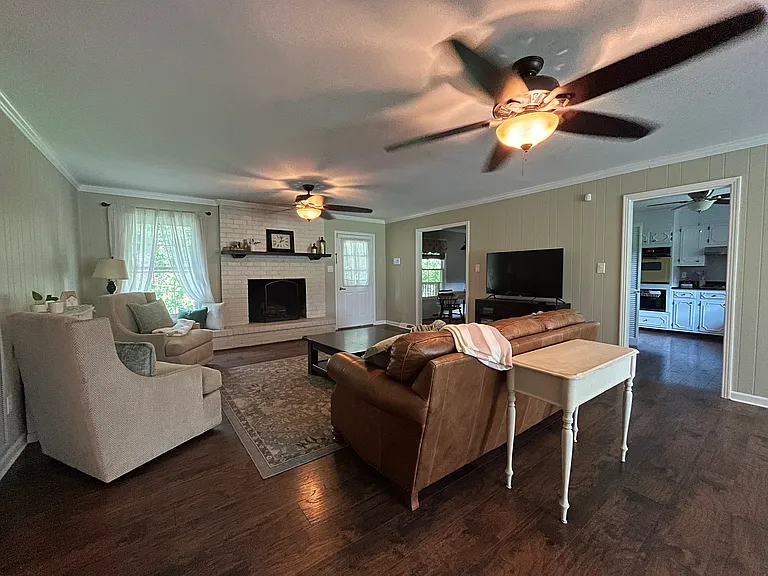 4006 Shenandoah Dr — Photo 7